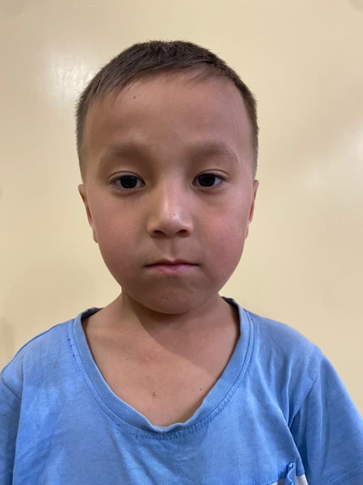 Анур М.